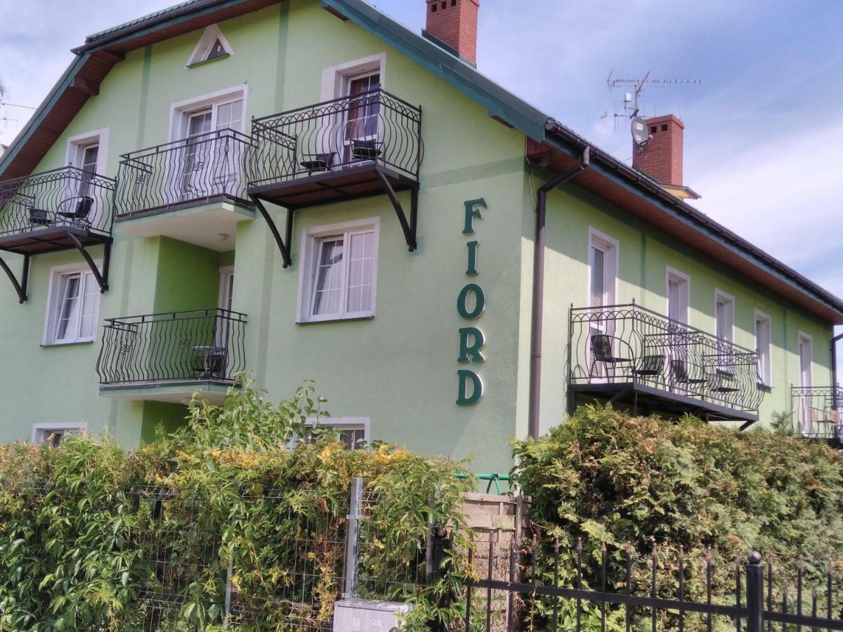 Fiord Homestay *